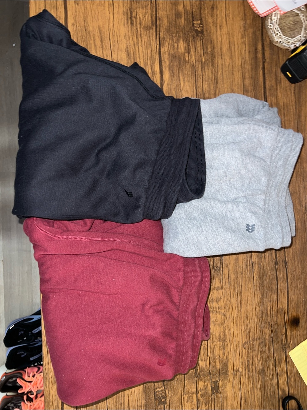 all in motion Men’s 3-Pack Joggers in Black, Gray & Burgundy- M‎